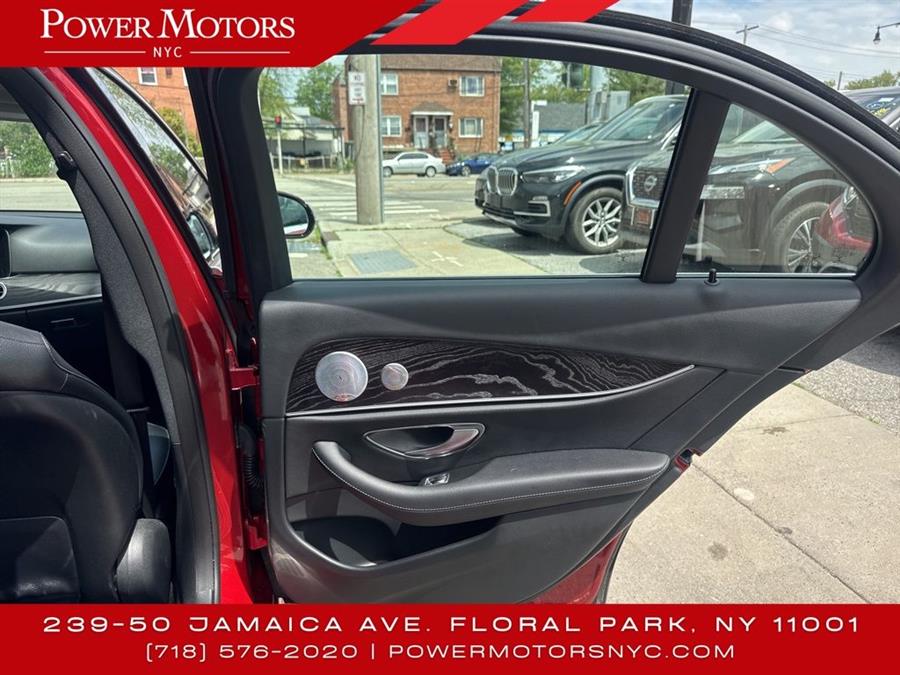 2018 Mercedes-Benz E-Class E 300 photo