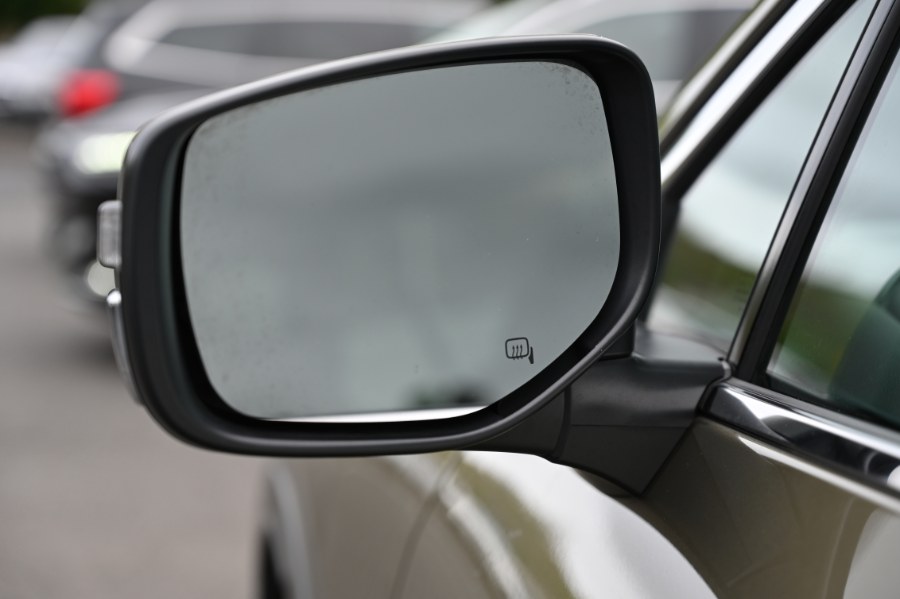 2020 Subaru Outback Premium photo
