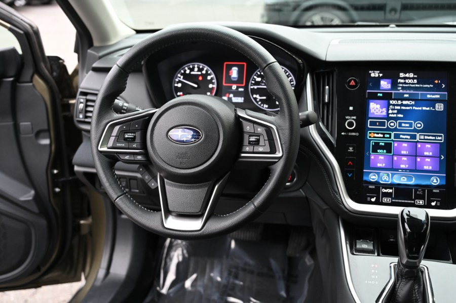 2020 Subaru Outback Premium photo