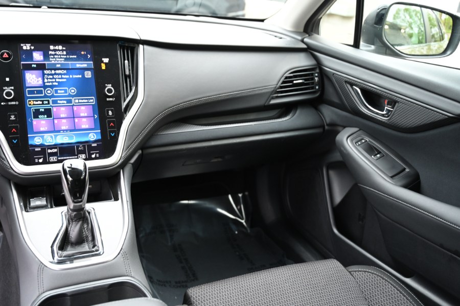 2020 Subaru Outback Premium photo