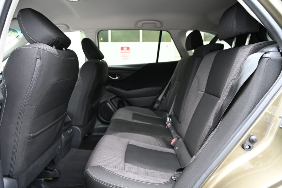 2020 Subaru Outback Premium photo