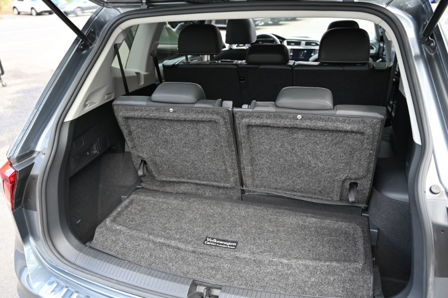 2022 Volkswagen Tiguan 2.0T SE photo