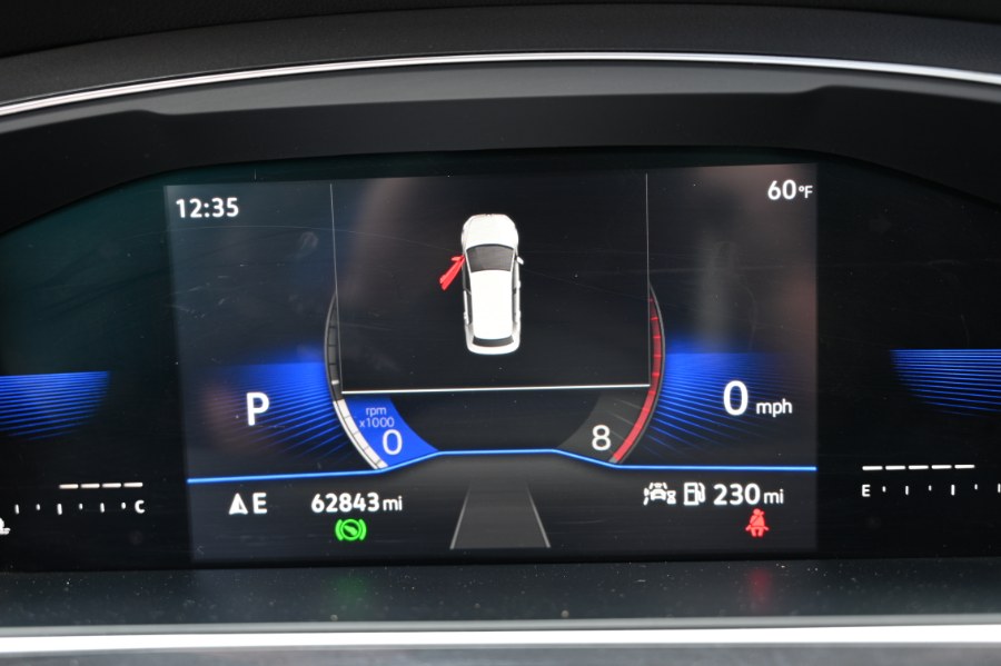 2022 Volkswagen Tiguan 2.0T SE photo