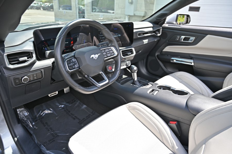 2024 Ford Mustang EcoBoost Premium Convertible photo