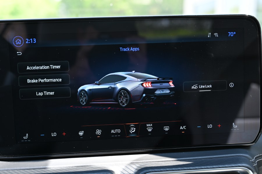 2024 Ford Mustang EcoBoost Premium Convertible photo