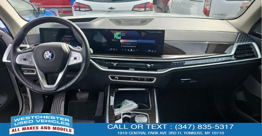 2024 BMW X7 xDrive40i photo