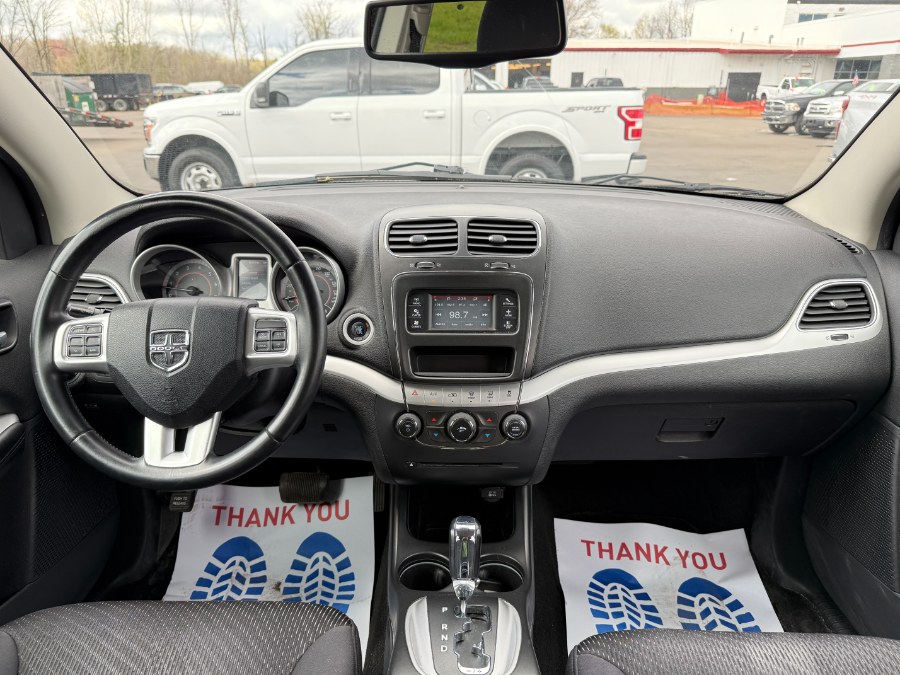 2012 Dodge Journey FWD 4dr SXT photo