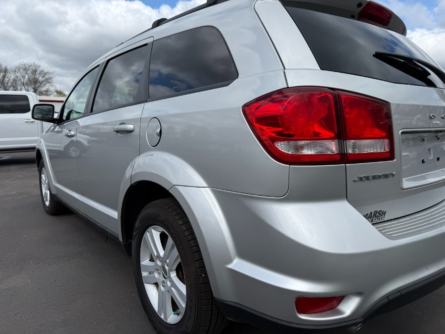 2012 Dodge Journey FWD 4dr SXT photo