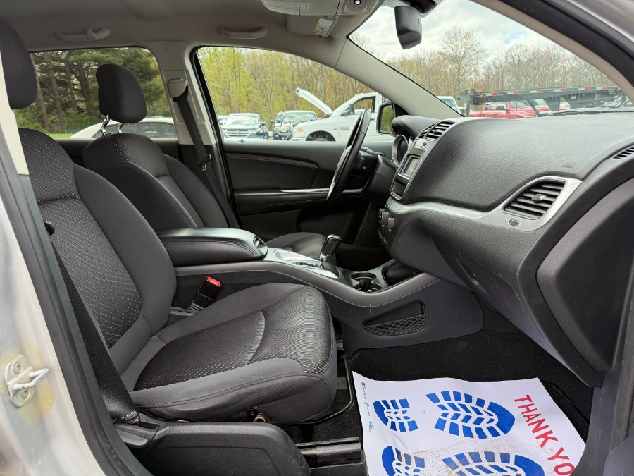 2012 Dodge Journey FWD 4dr SXT photo