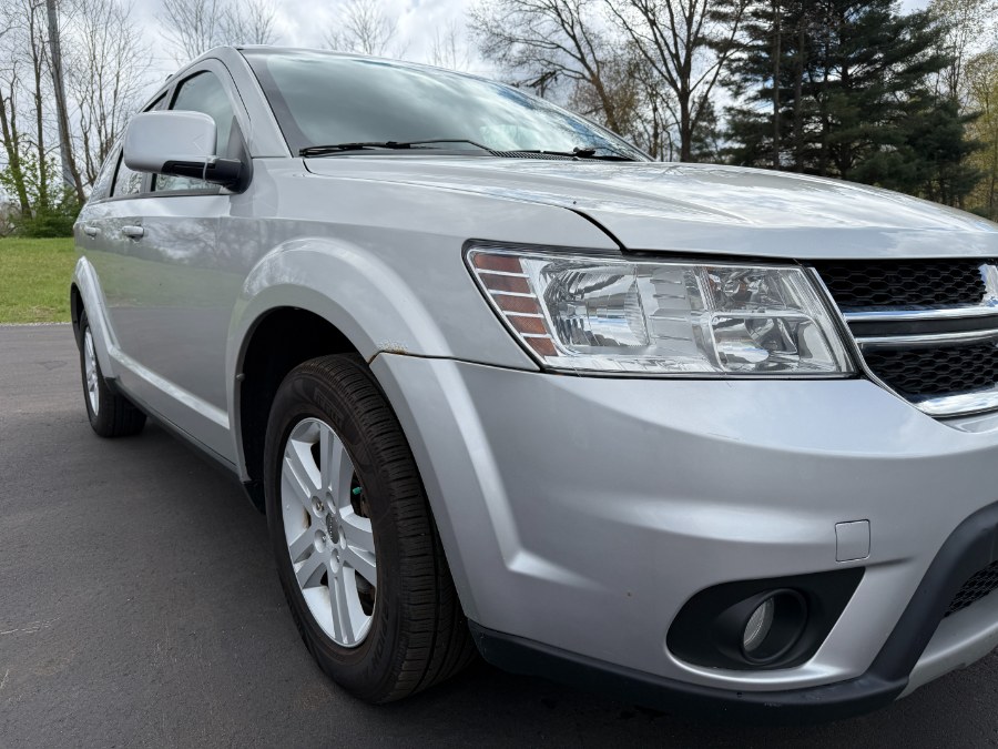 2012 Dodge Journey FWD 4dr SXT photo