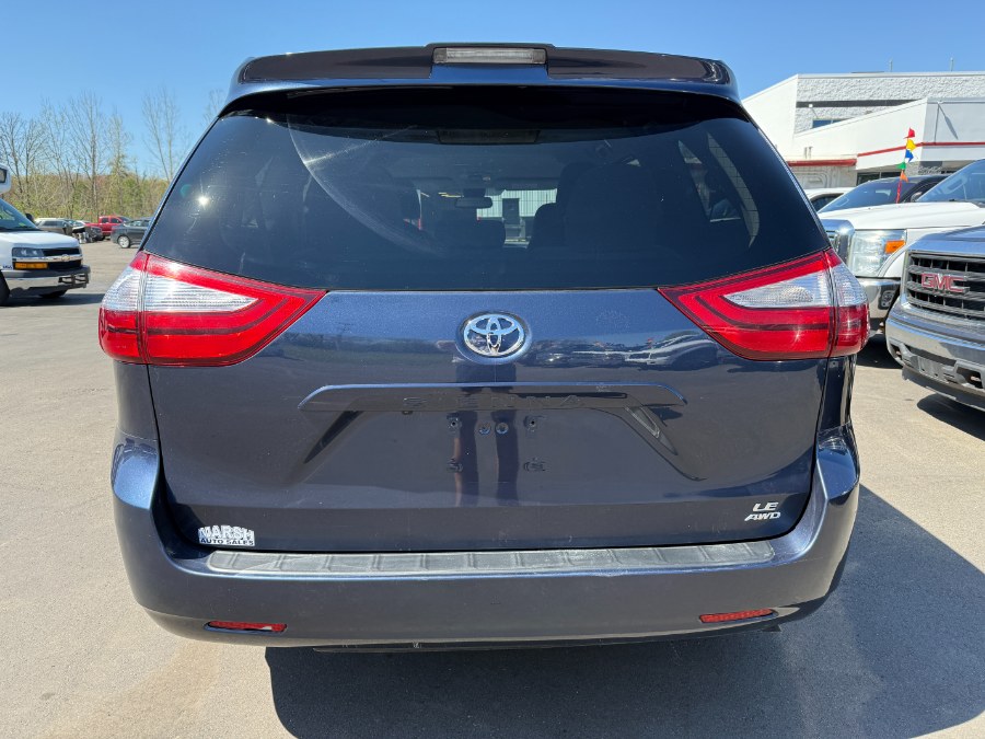 2018 Toyota Sienna LE AWD 7-Passenger (Natl) photo