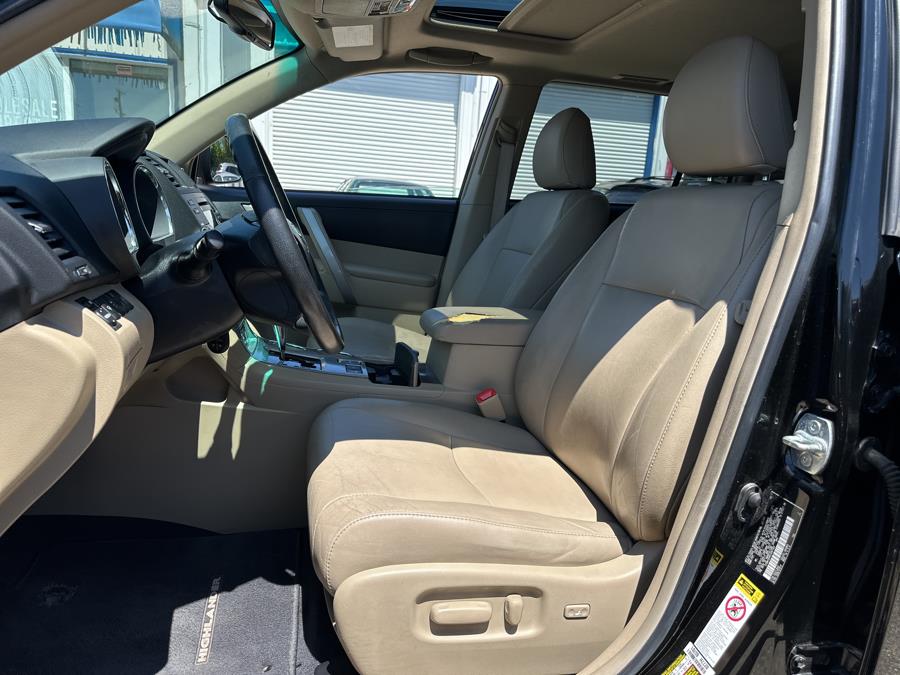 2012 Toyota Highlander photo