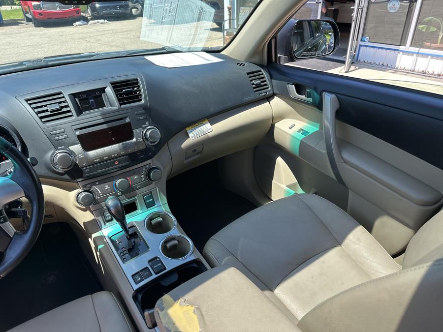 2012 Toyota Highlander photo
