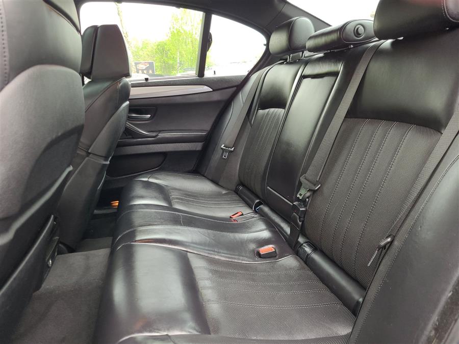 2015 BMW M5 4dr Sdn photo