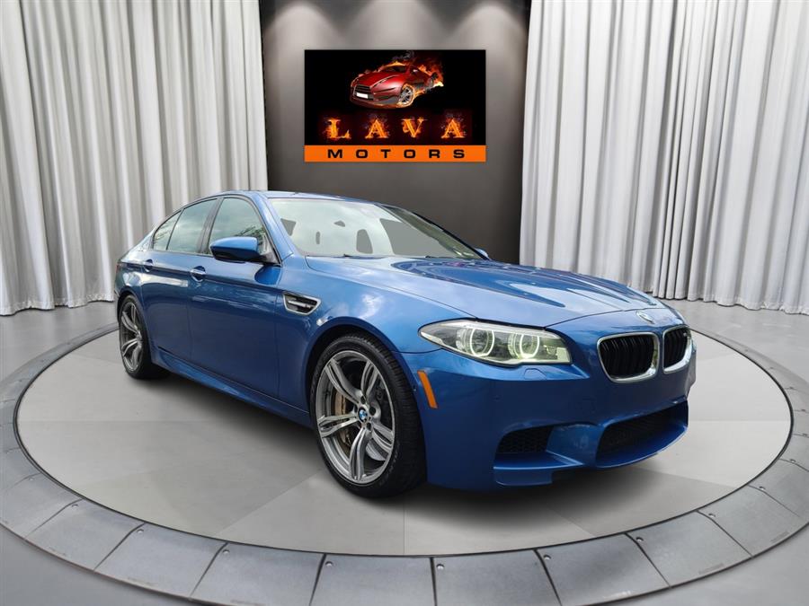 2015 BMW M5 4dr Sdn photo