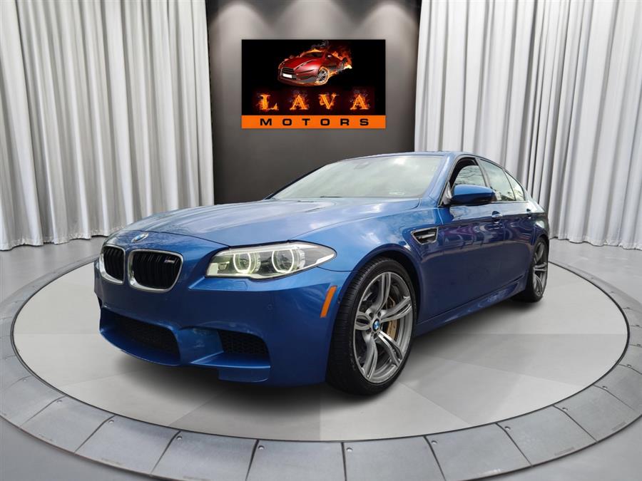 2015 BMW M5 4dr Sdn photo