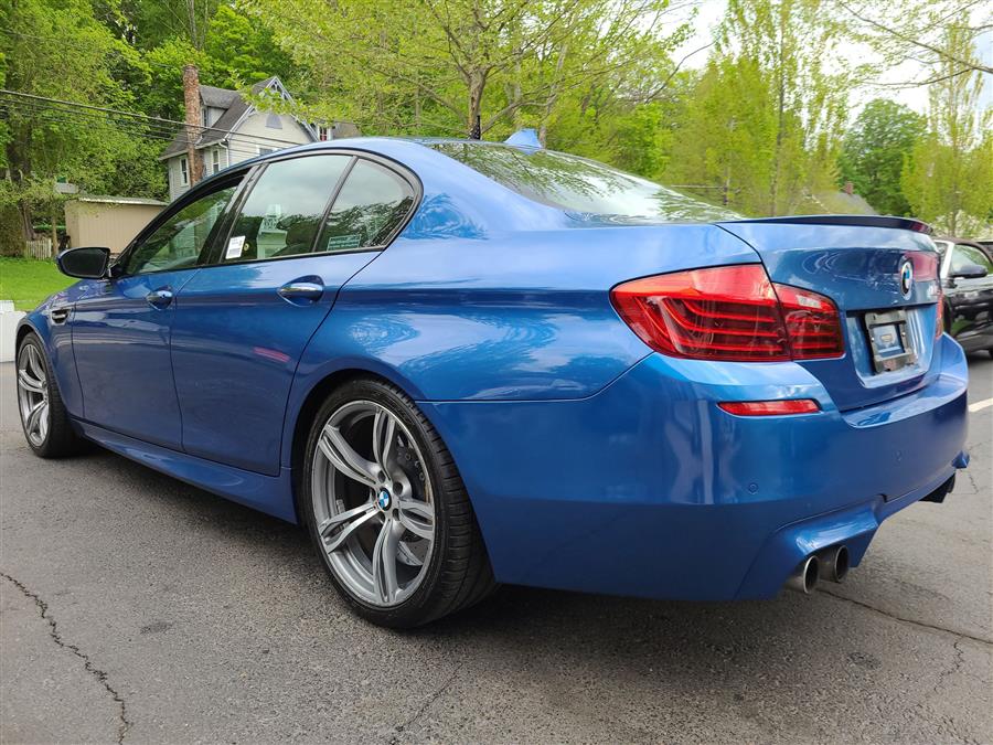 2015 BMW M5 4dr Sdn photo