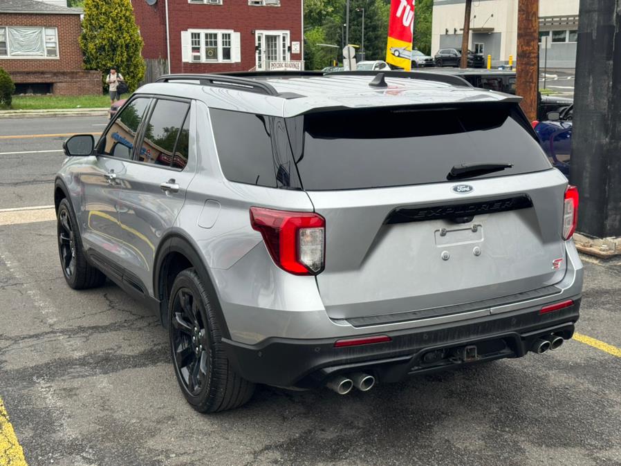 2021 Ford Explorer ST 4WD photo
