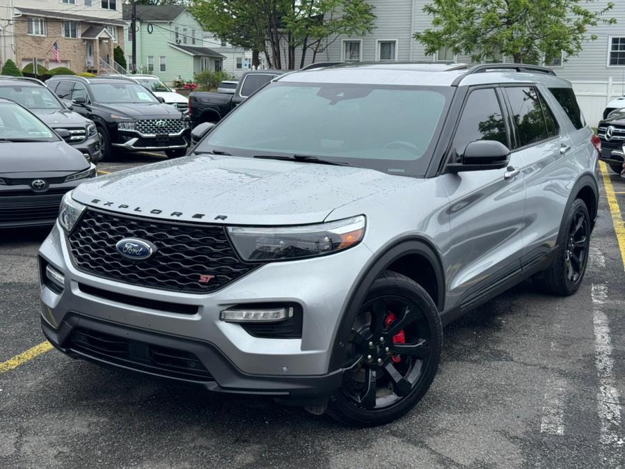2021 Ford Explorer ST 4WD photo