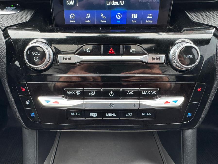 2021 Ford Explorer ST 4WD photo