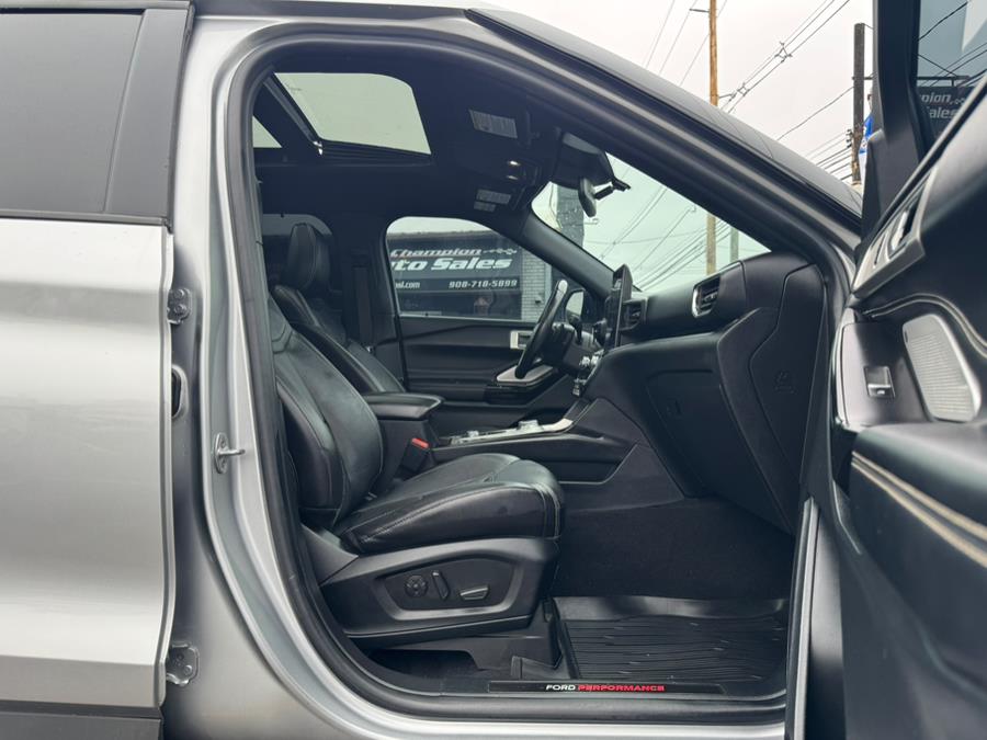 2021 Ford Explorer ST 4WD photo