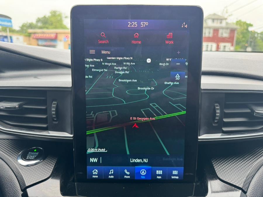 2021 Ford Explorer ST 4WD photo