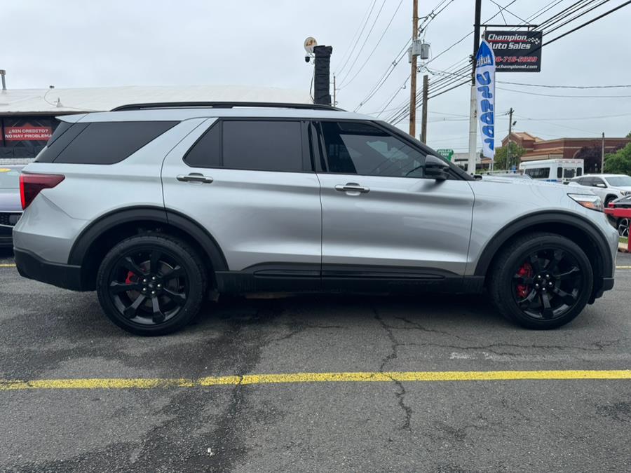 2021 Ford Explorer ST 4WD photo