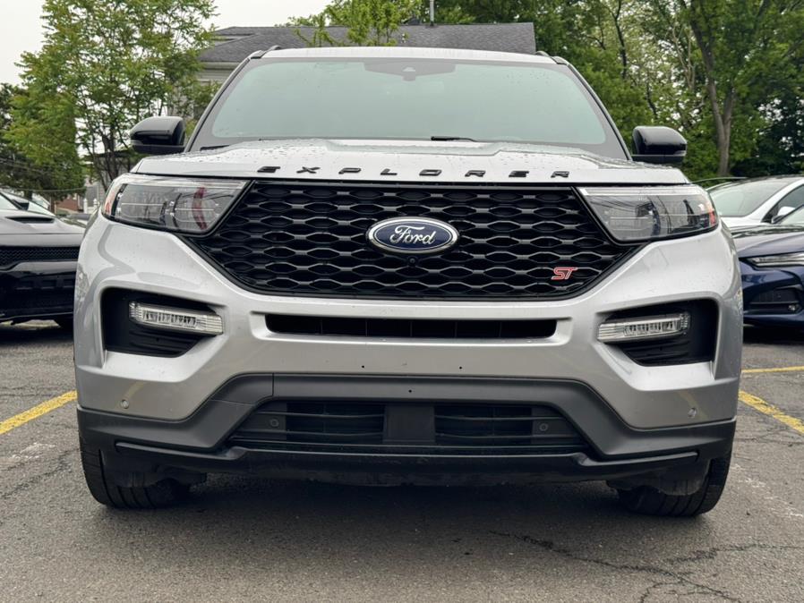 2021 Ford Explorer ST 4WD photo