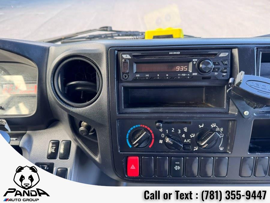 2019 Hino 195 Regular Tilt Cab photo