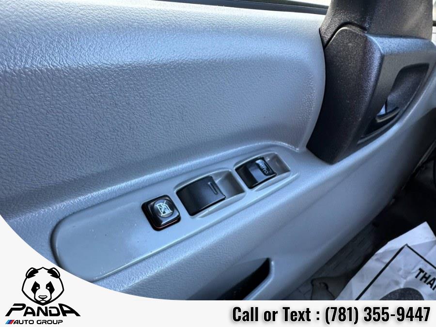 2019 Hino 195 Regular Tilt Cab photo