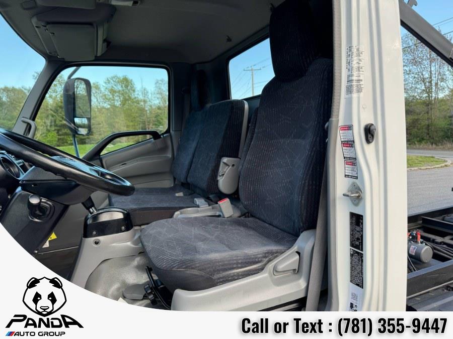 2019 Hino 195 Regular Tilt Cab photo