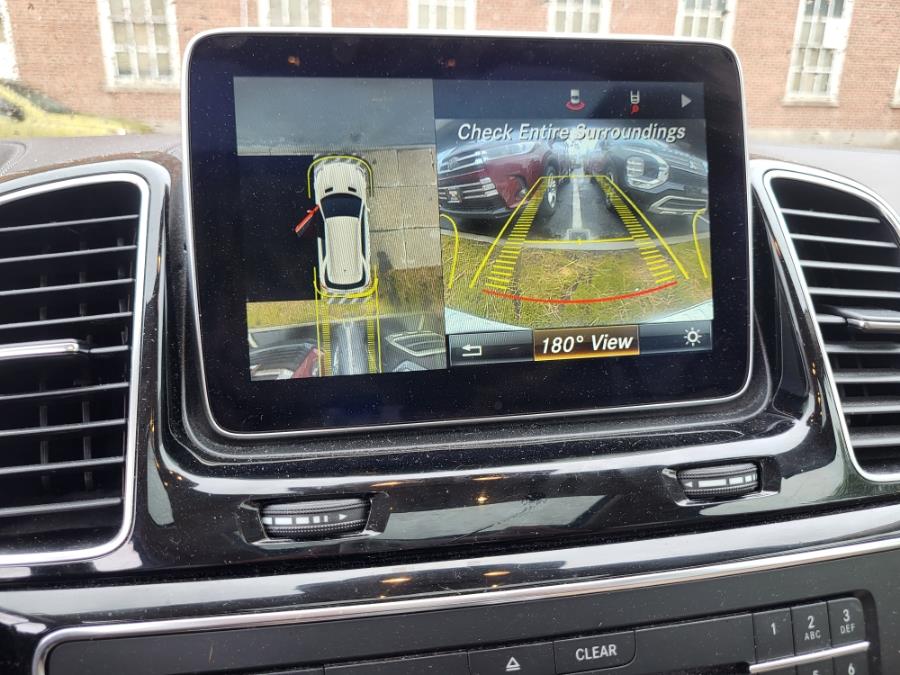 2016 Mercedes-Benz GLE 4MATIC 4dr GLE400 photo