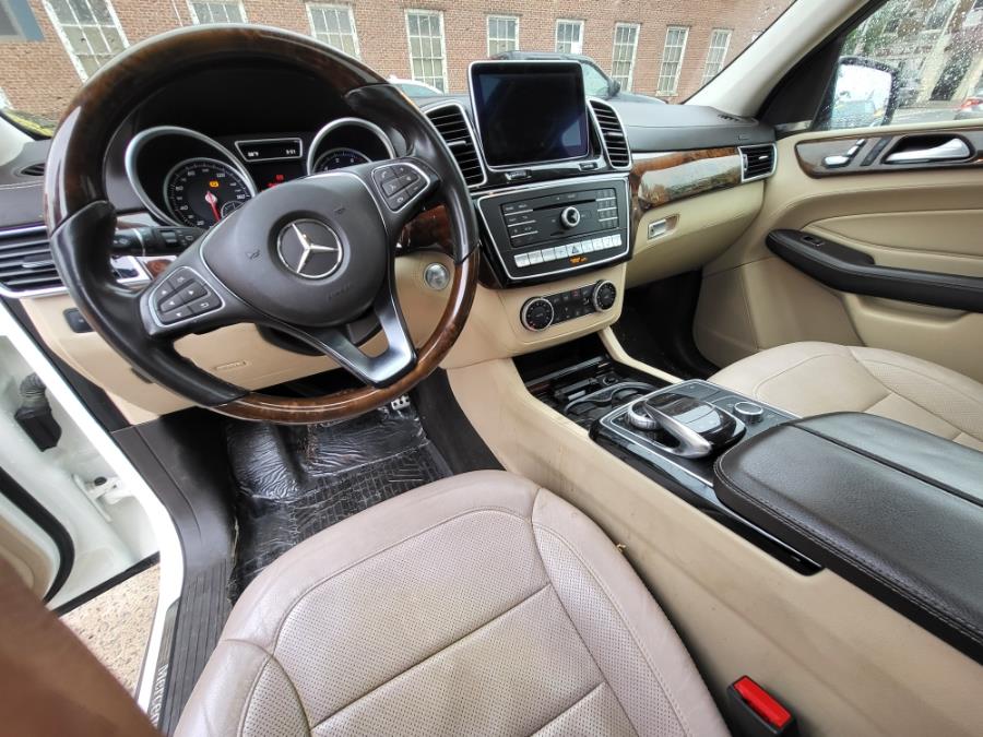 2016 Mercedes-Benz GLE 4MATIC 4dr GLE400 photo
