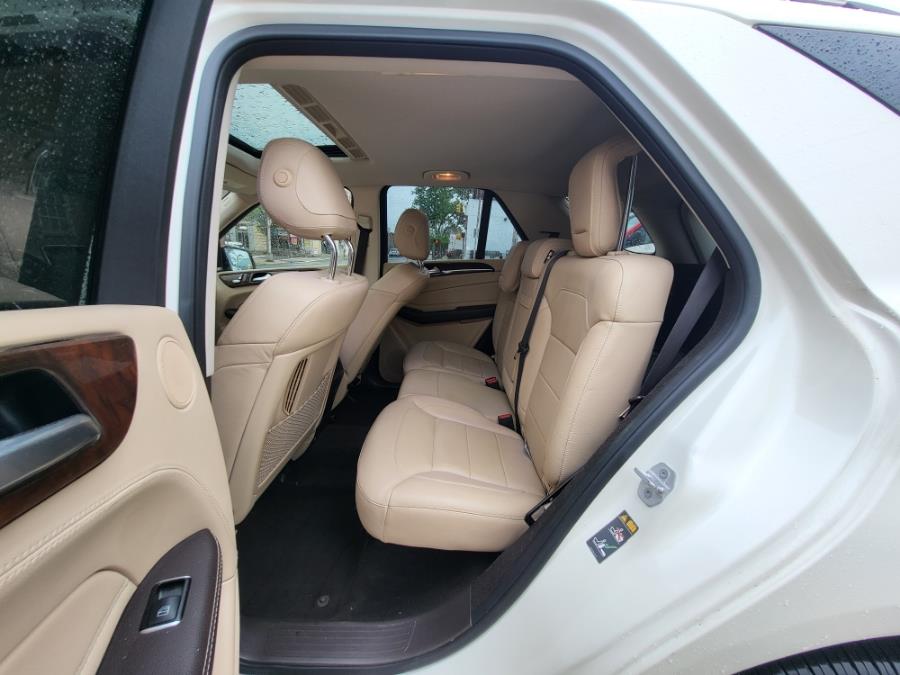 2016 Mercedes-Benz GLE 4MATIC 4dr GLE400 photo