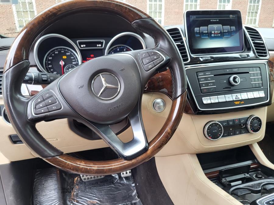 2016 Mercedes-Benz GLE 4MATIC 4dr GLE400 photo