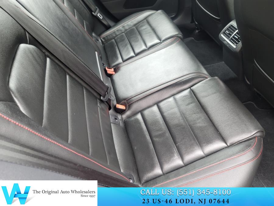 2016 Volkswagen Golf Gti 4dr HB Man Autobahn w/Performa photo