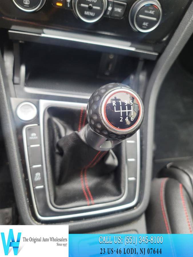 2016 Volkswagen Golf Gti 4dr HB Man Autobahn w/Performa photo
