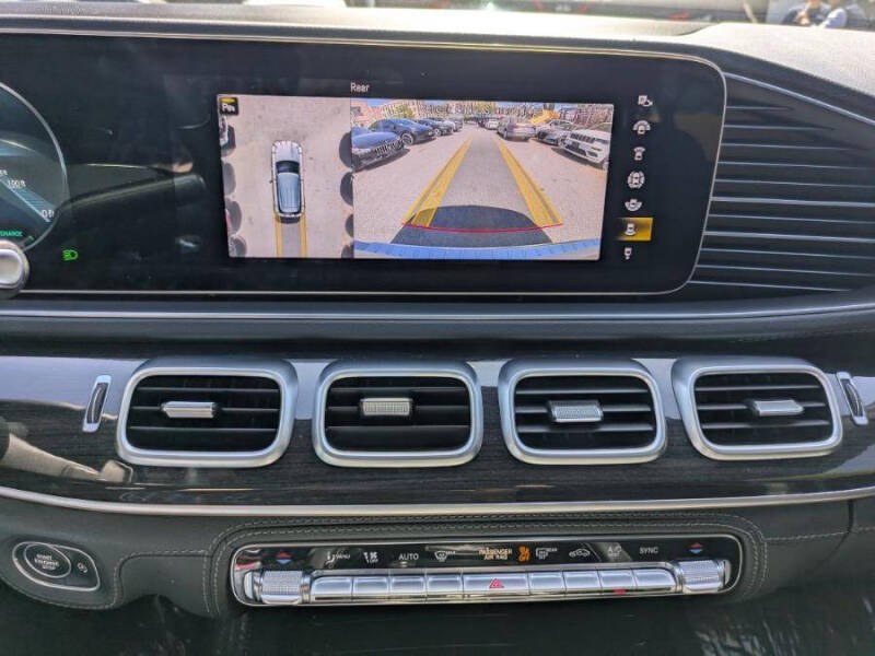 2022 Mercedes-Benz GLE GLE 450 4MATIC SUV photo