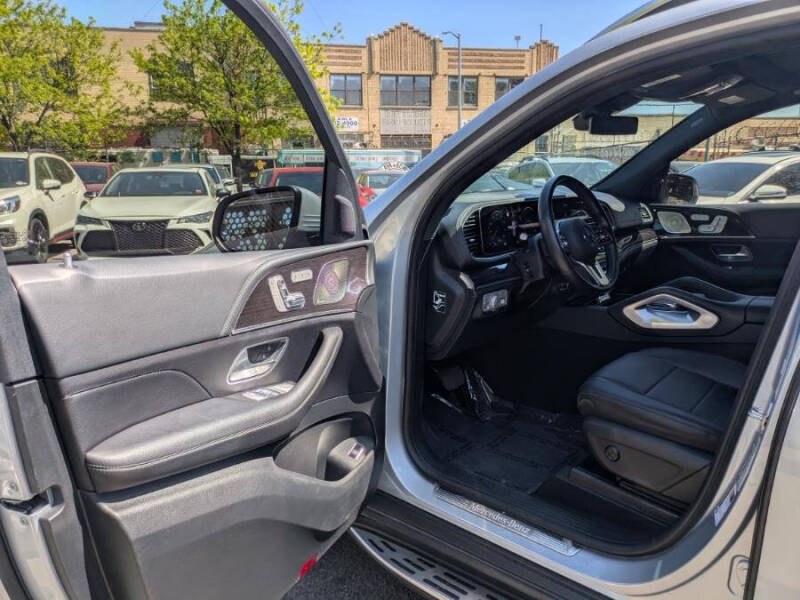 2022 Mercedes-Benz GLE GLE 450 4MATIC SUV photo