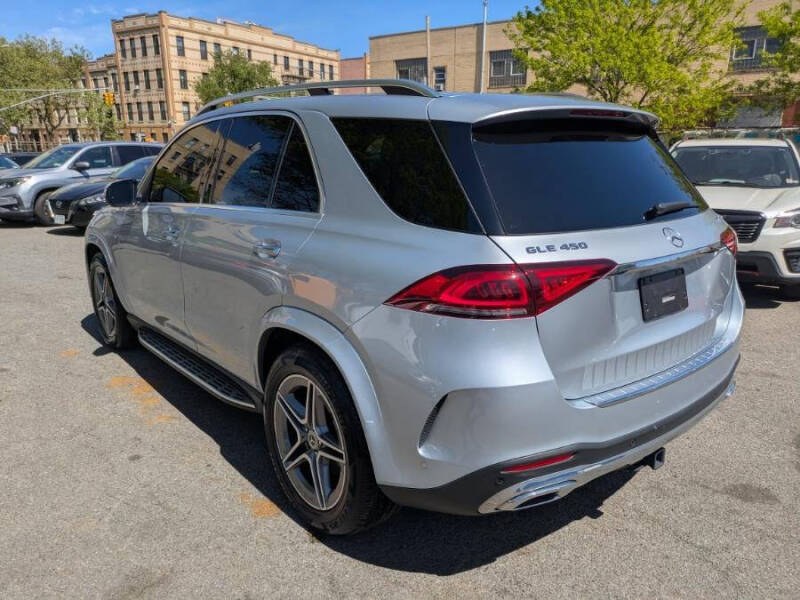 2022 Mercedes-Benz GLE GLE 450 4MATIC SUV photo