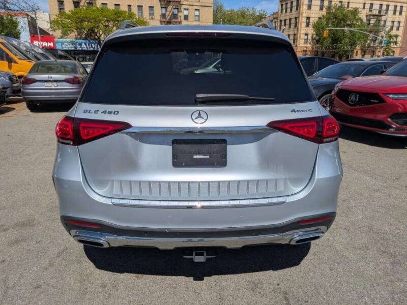 2022 Mercedes-Benz GLE GLE 450 4MATIC SUV photo