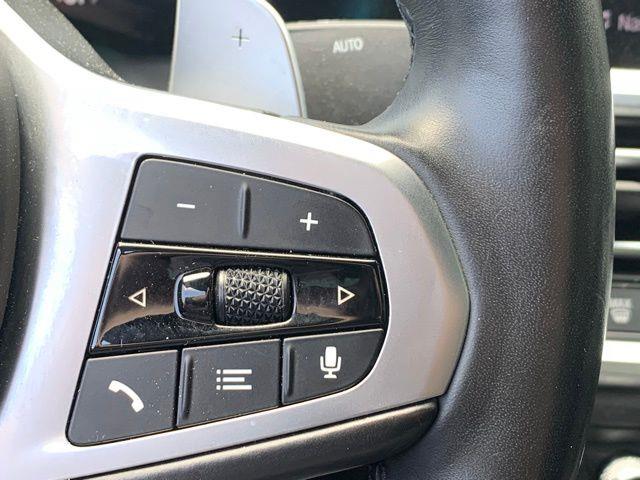 2022 BMW 3-Series 330i photo