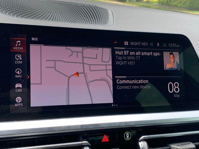 2022 BMW 3-Series 330i photo