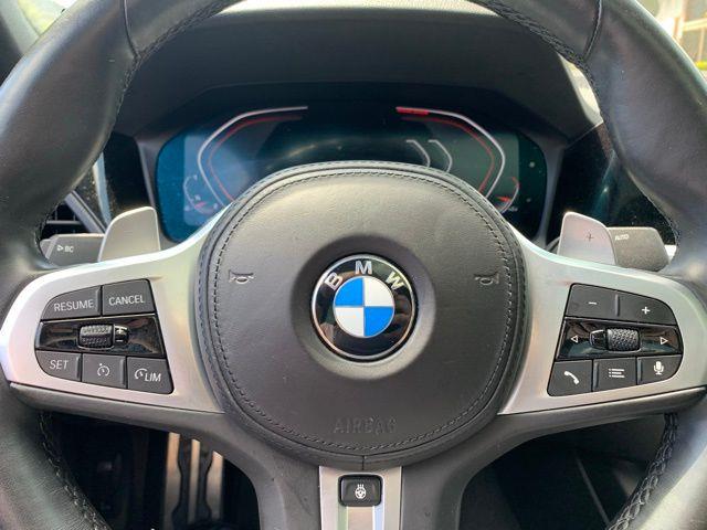 2022 BMW 3-Series 330i photo