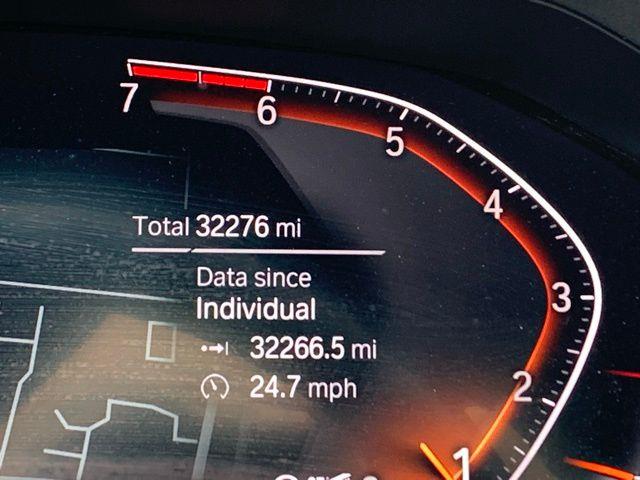 2022 BMW 3-Series 330i photo