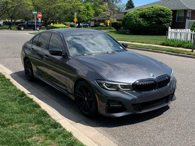 2022 BMW 3-Series 330i photo