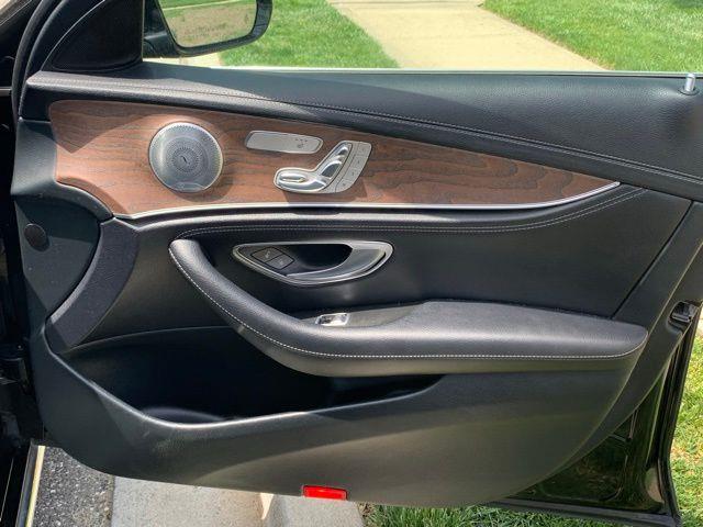 2017 Mercedes-Benz E-Class E 300 photo