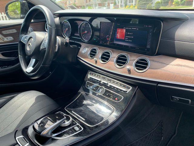 2017 Mercedes-Benz E-Class E 300 photo