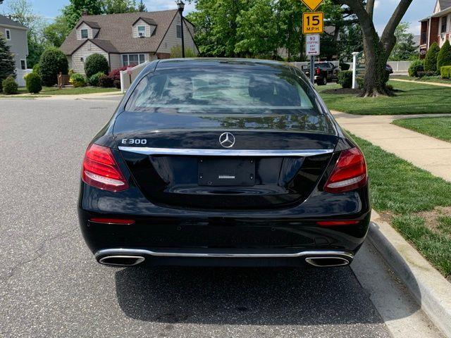 2017 Mercedes-Benz E-Class E 300 photo