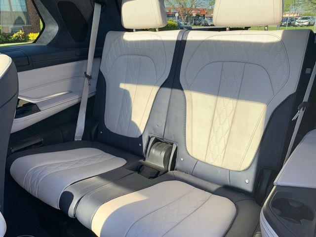 2019 BMW X7 xDrive50i photo